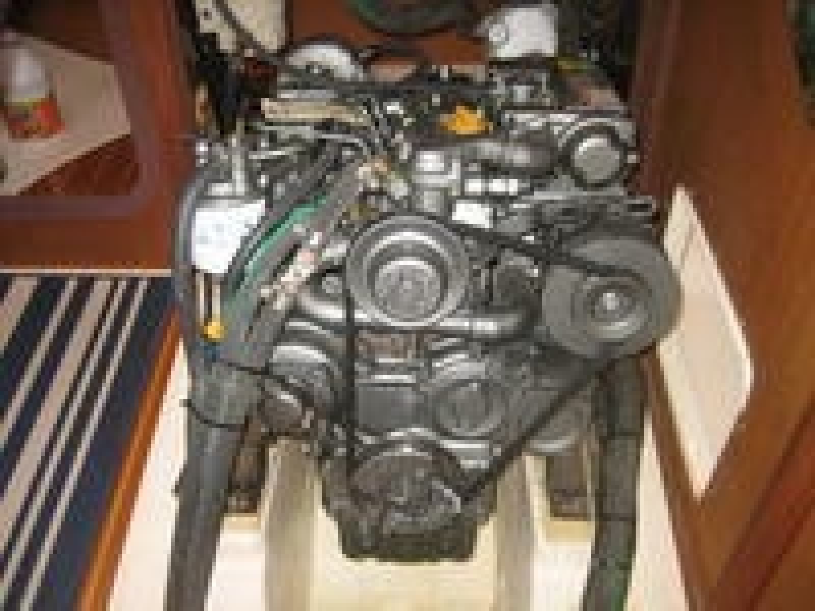 1999 Hunter 380 - Photo 12