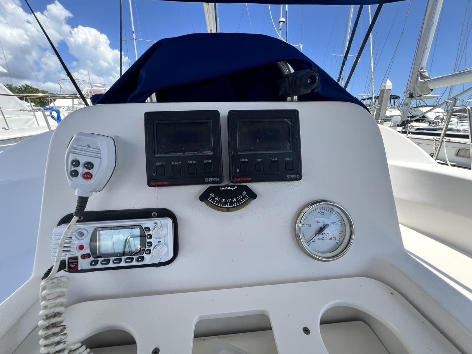 1999 Hunter 380 - Photo 31