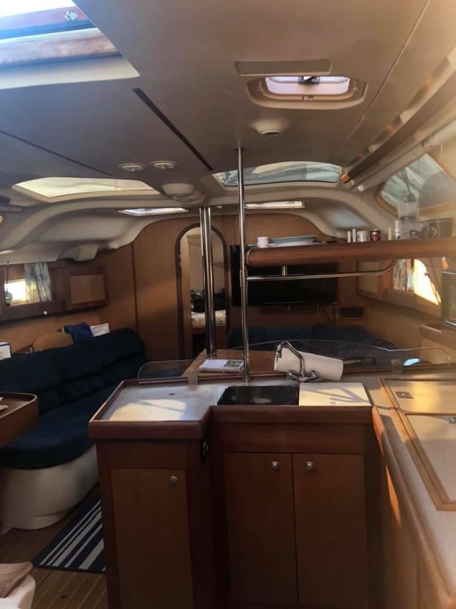 1999 Hunter 380 - Photo 8