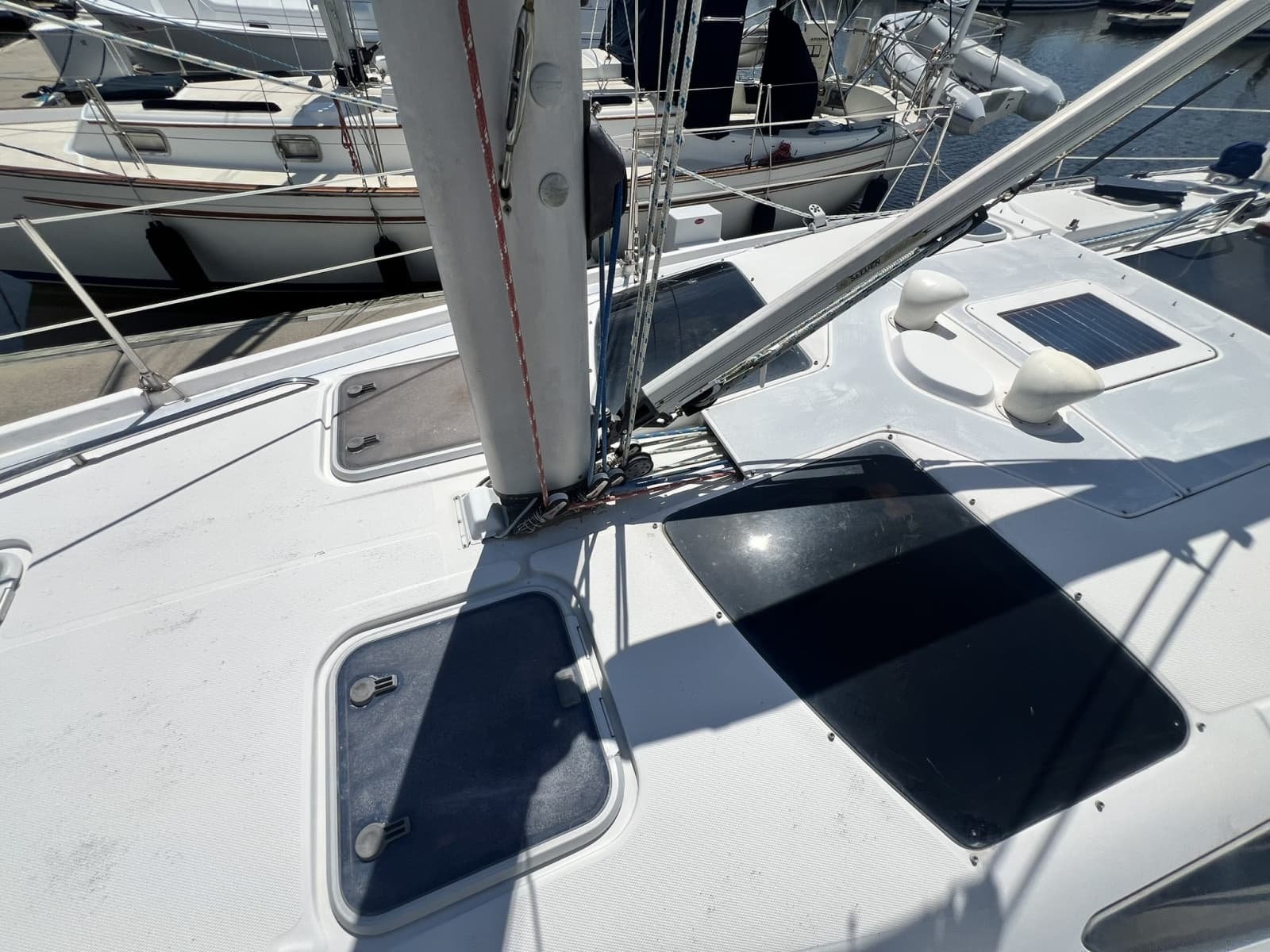 1999 Hunter 380 - Photo 16
