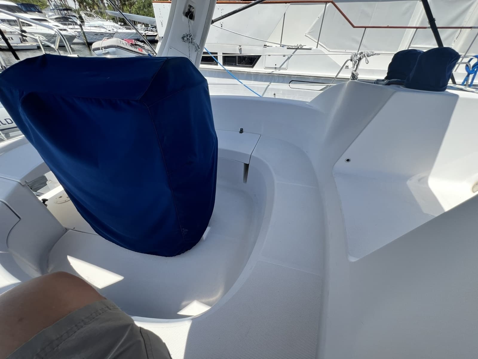 1999 Hunter 380 - Photo 21