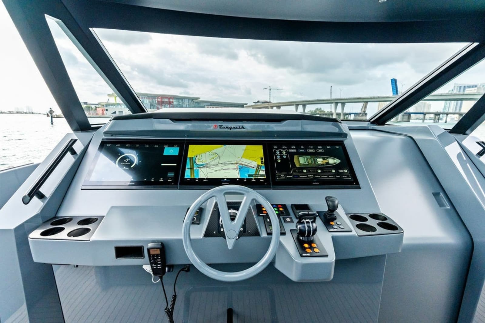 2024 Vanquish Yachts VQ55 - Photo 30