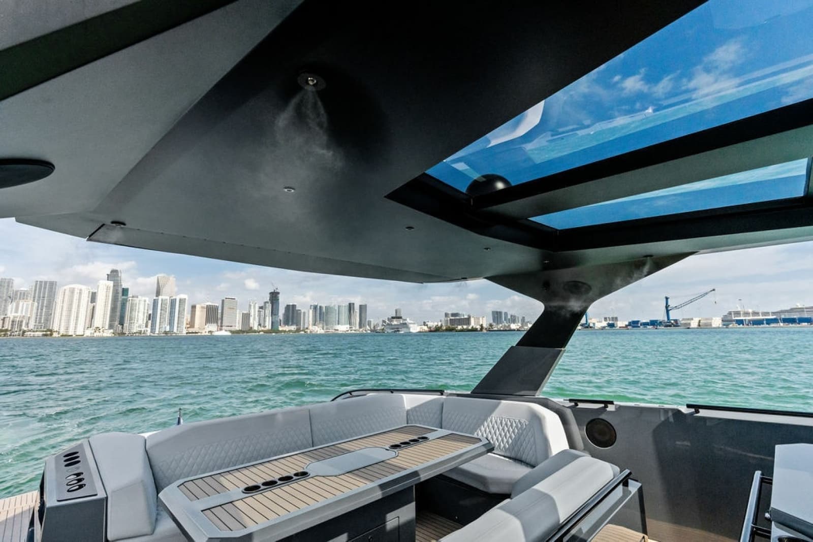 2024 Vanquish Yachts VQ55 - Photo 17