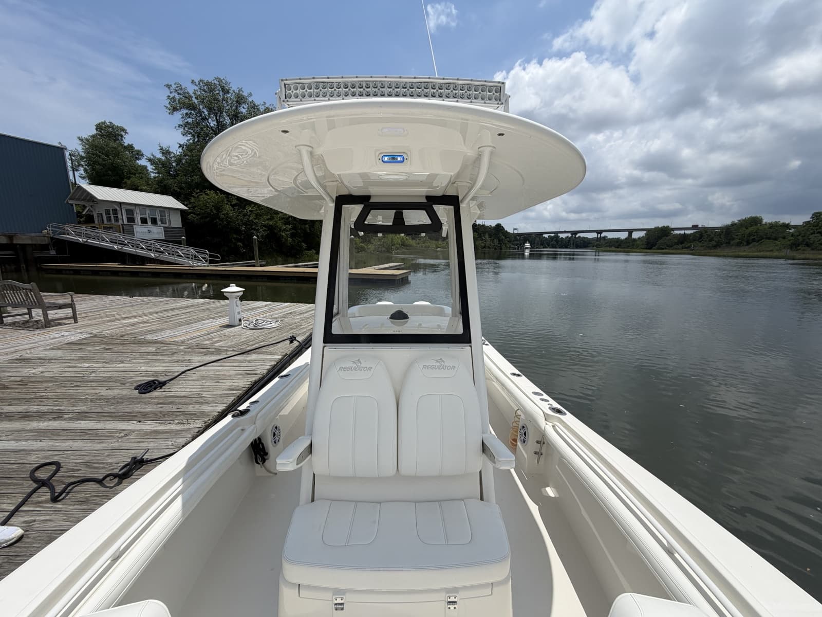 2022 Regulator 23 - Photo 13