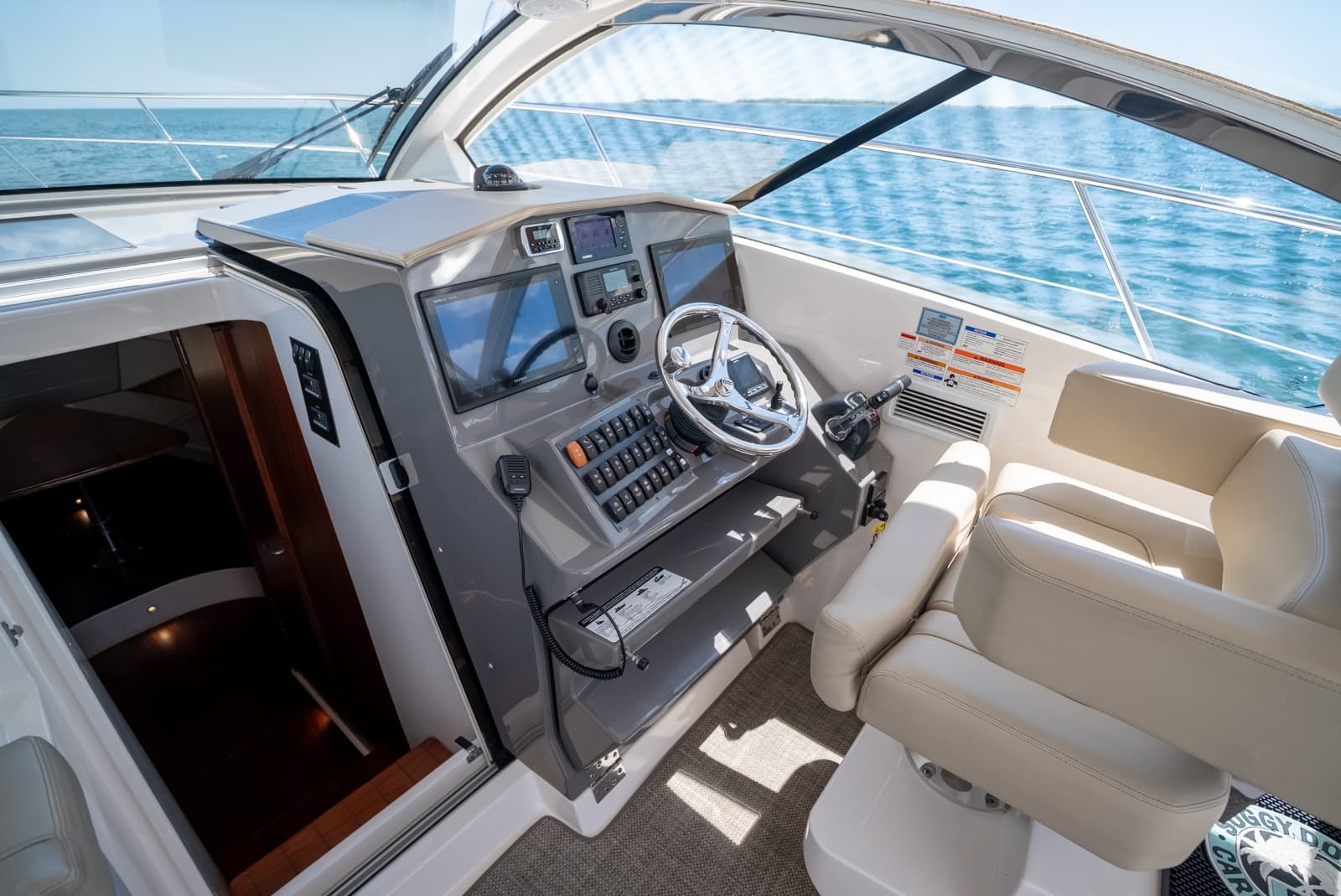 2015 Pursuit 365i SC - Photo 20