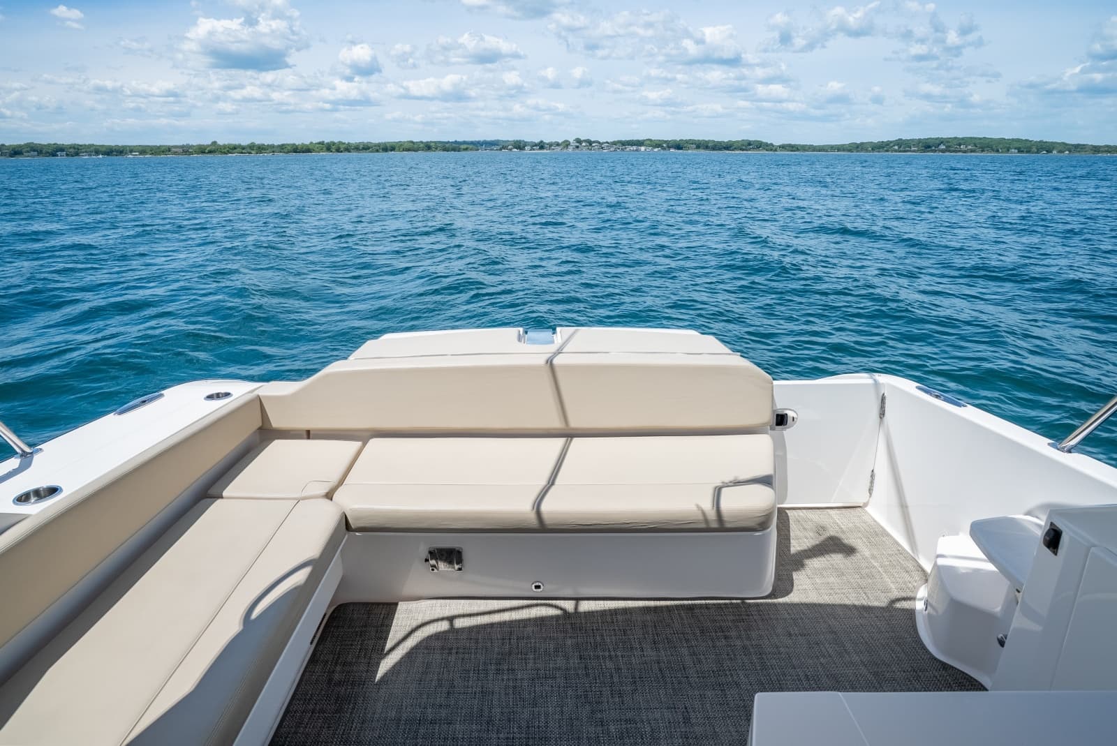 2015 Pursuit 365i SC - Photo 14
