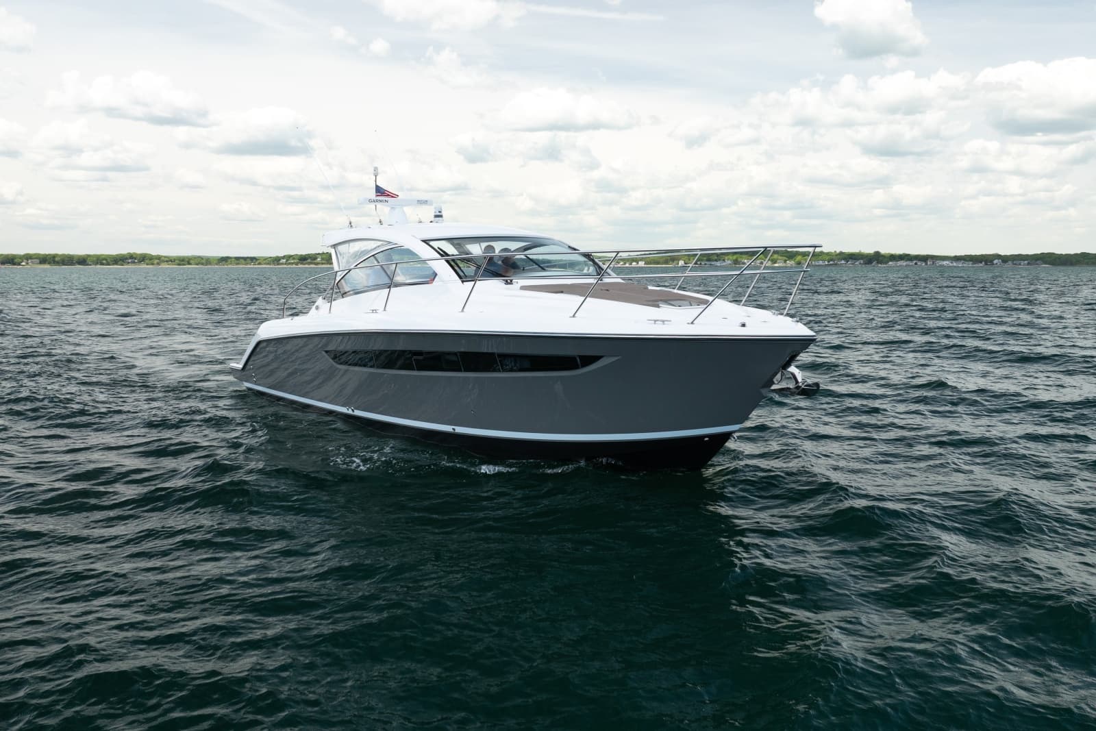 2015 Pursuit 365i SC - Photo 2