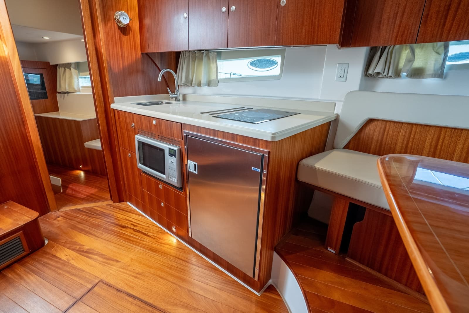 2015 Pursuit 365i SC - Photo 25