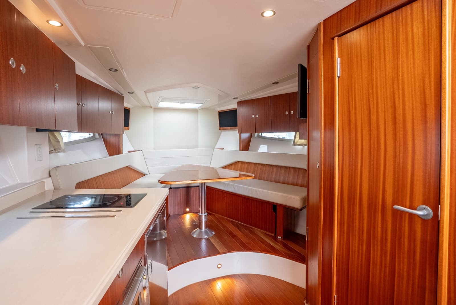2015 Pursuit 365i SC - Photo 24