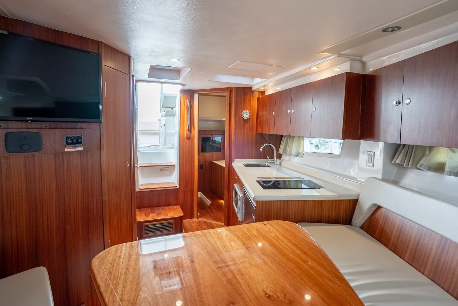 2015 Pursuit 365i SC - Photo 26