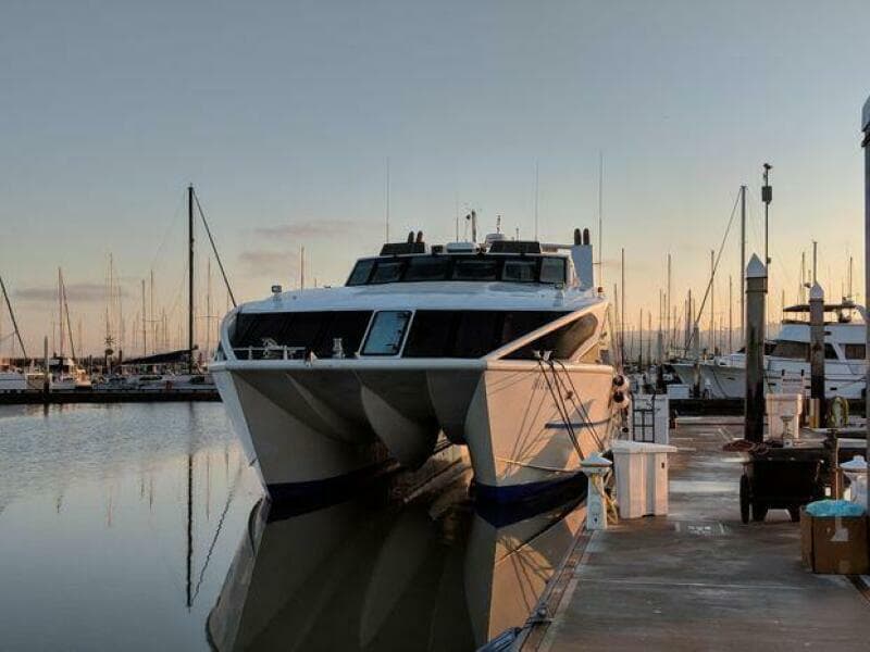 2008 Custom High Speed 70pax COI Passenger - Photo 4