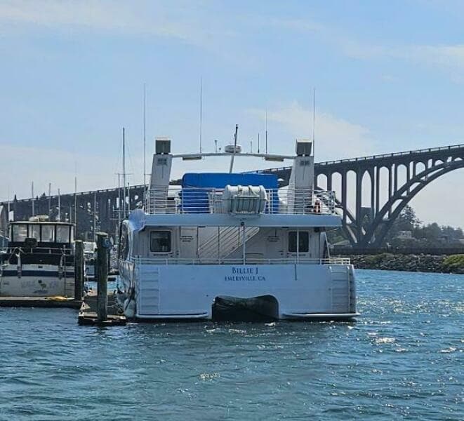 2008 Custom High Speed 70pax COI Passenger - Photo 9