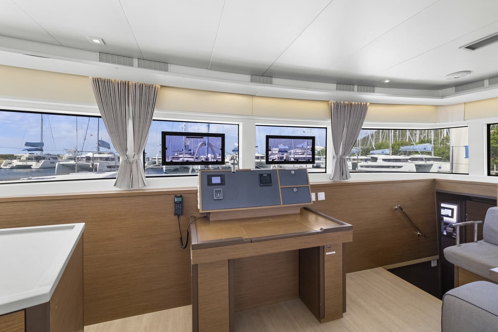 2022 Lagoon 52F - Photo 48