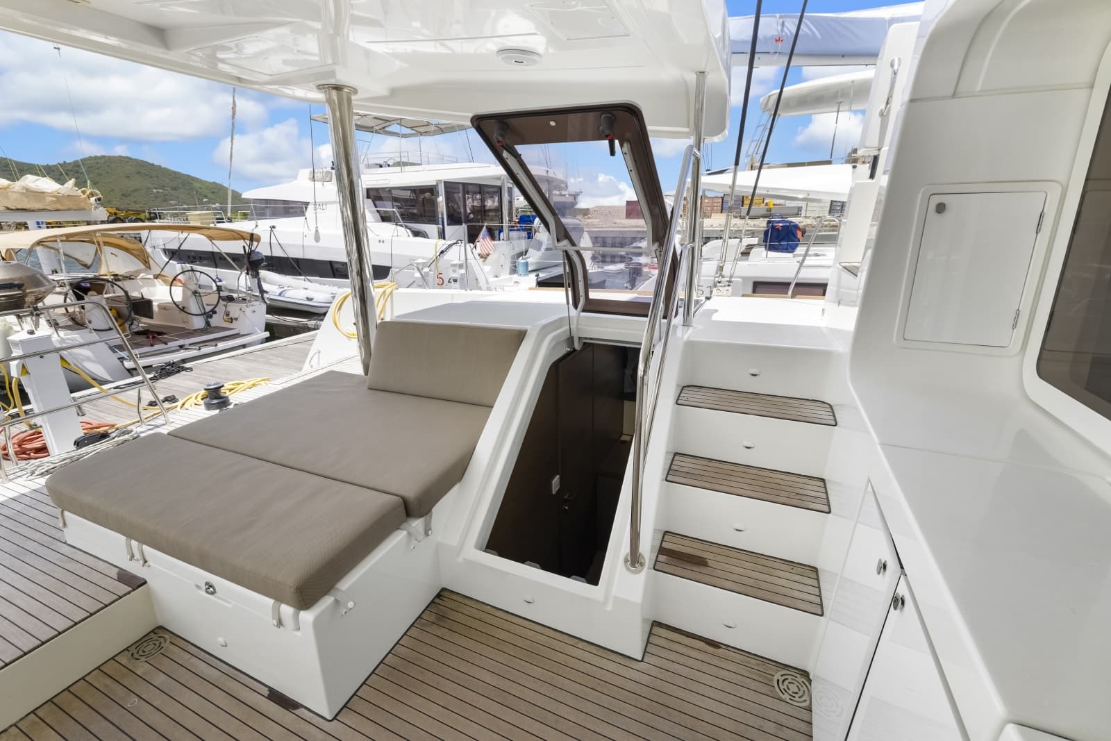 2022 Lagoon 52F - Photo 28