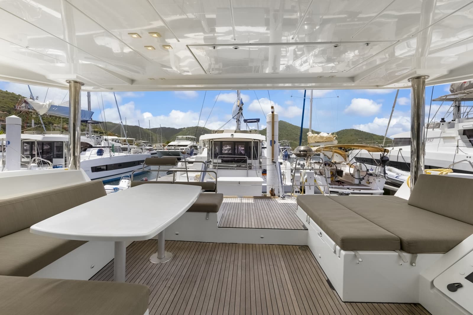 2022 Lagoon 52F - Photo 20