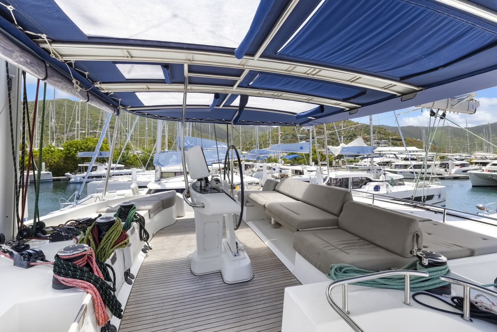 2022 Lagoon 52F - Photo 32