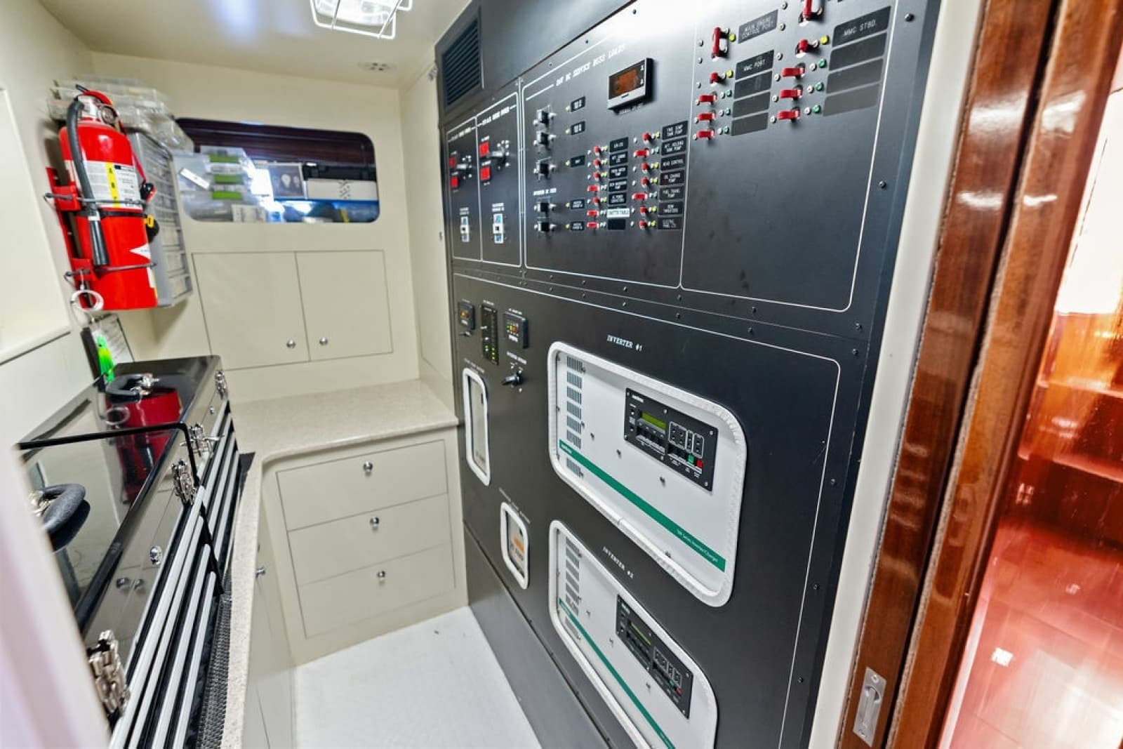 2005 Horizon 82 - Photo 80