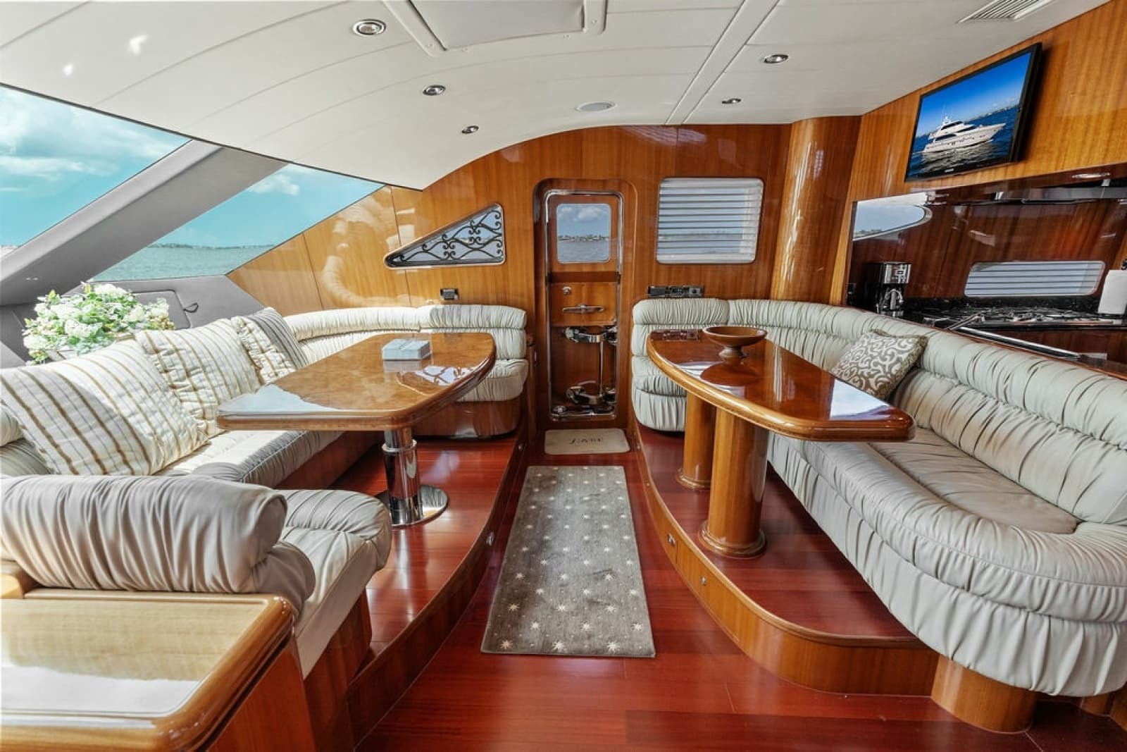 2005 Horizon 82 - Photo 39