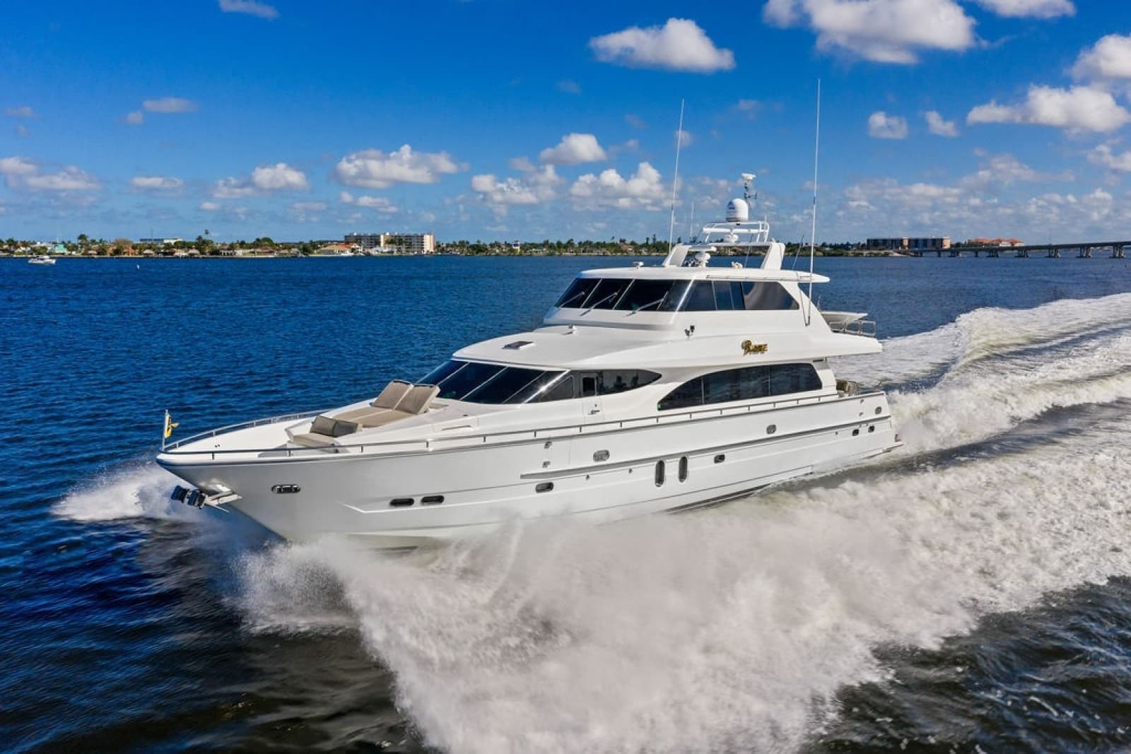 2005 Horizon 82 - Photo 3