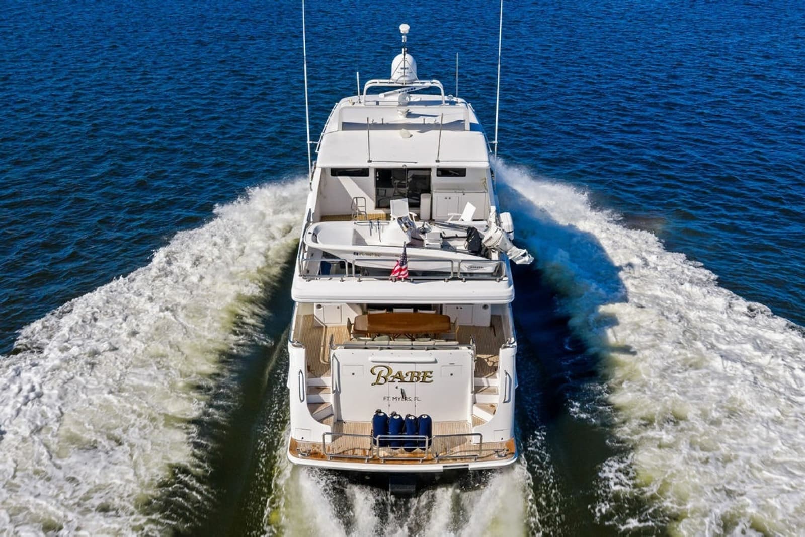 2005 Horizon 82 - Photo 4