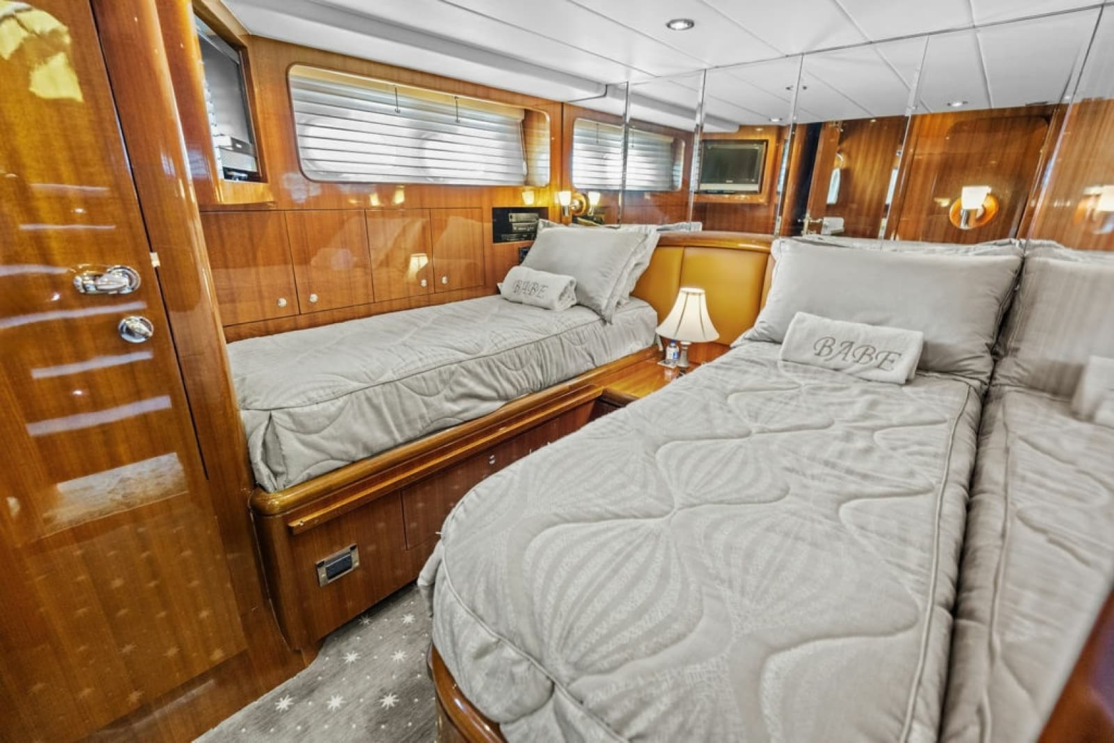 2005 Horizon 82 - Photo 65