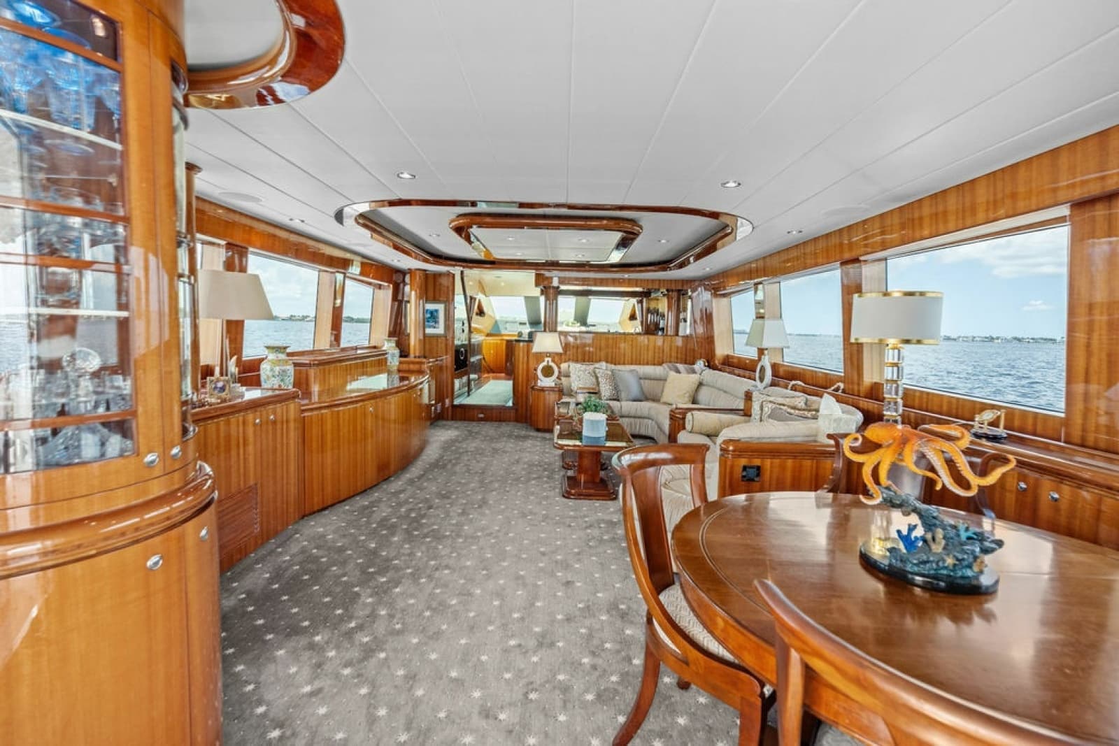 2005 Horizon 82 - Photo 24