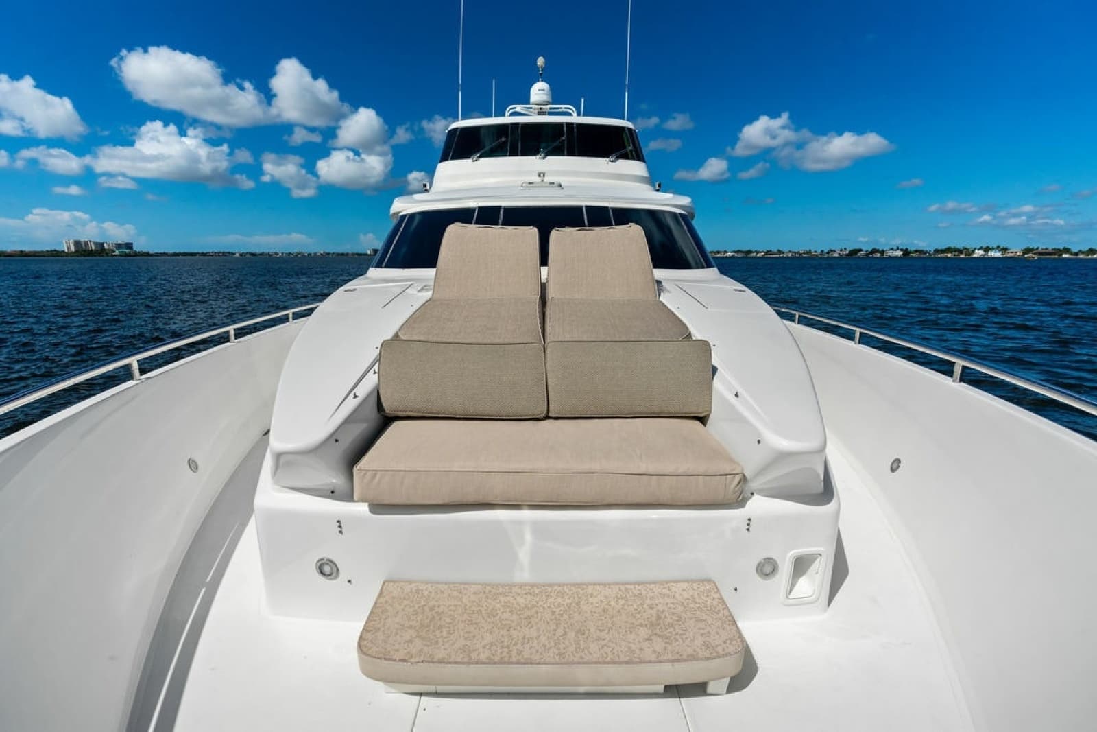 2005 Horizon 82 - Photo 17