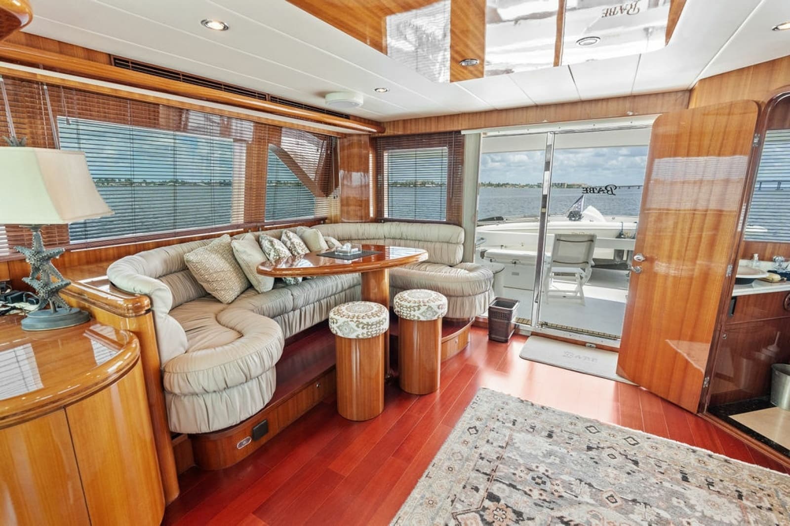 2005 Horizon 82 - Photo 48