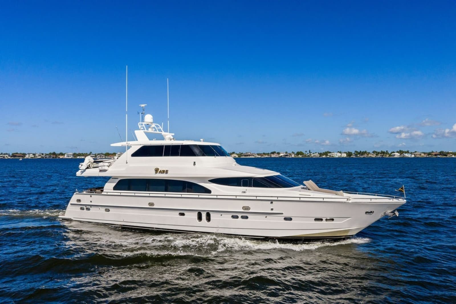 2005 Horizon 82 - Photo 2