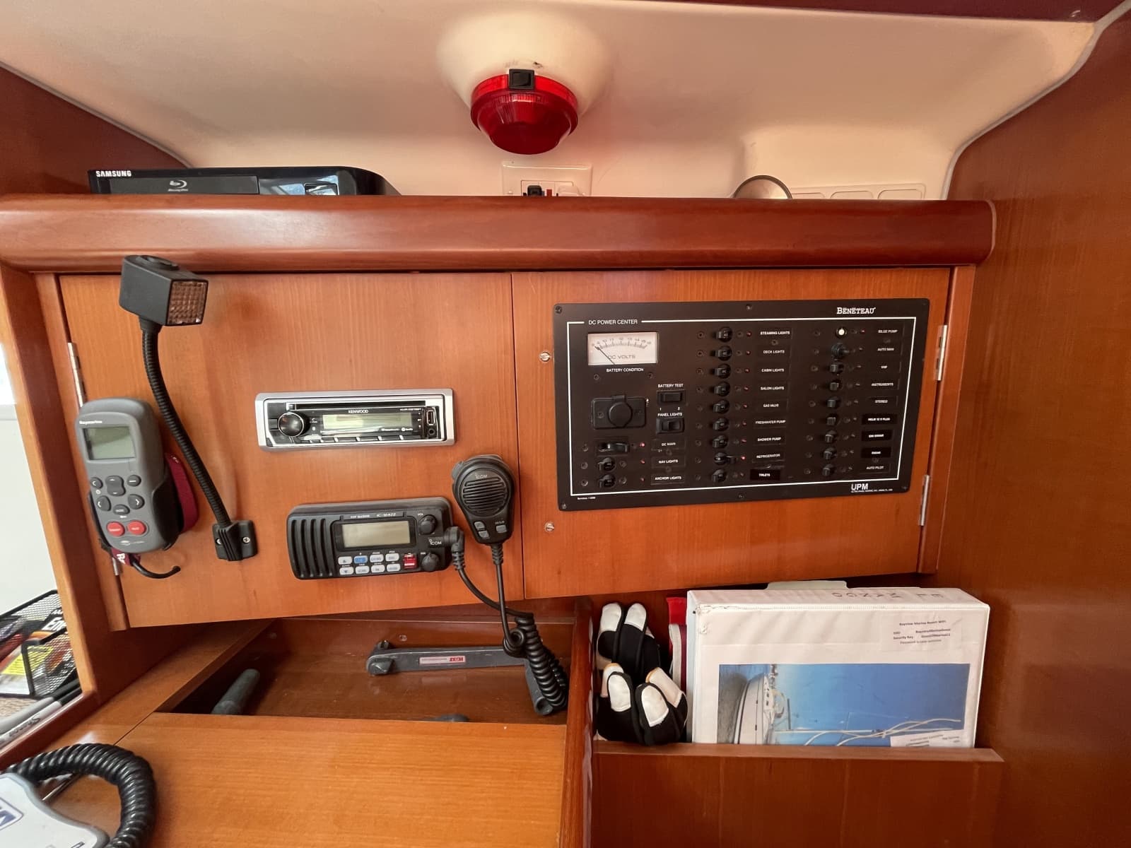 2007 Beneteau Oceanis 393 - Photo 6