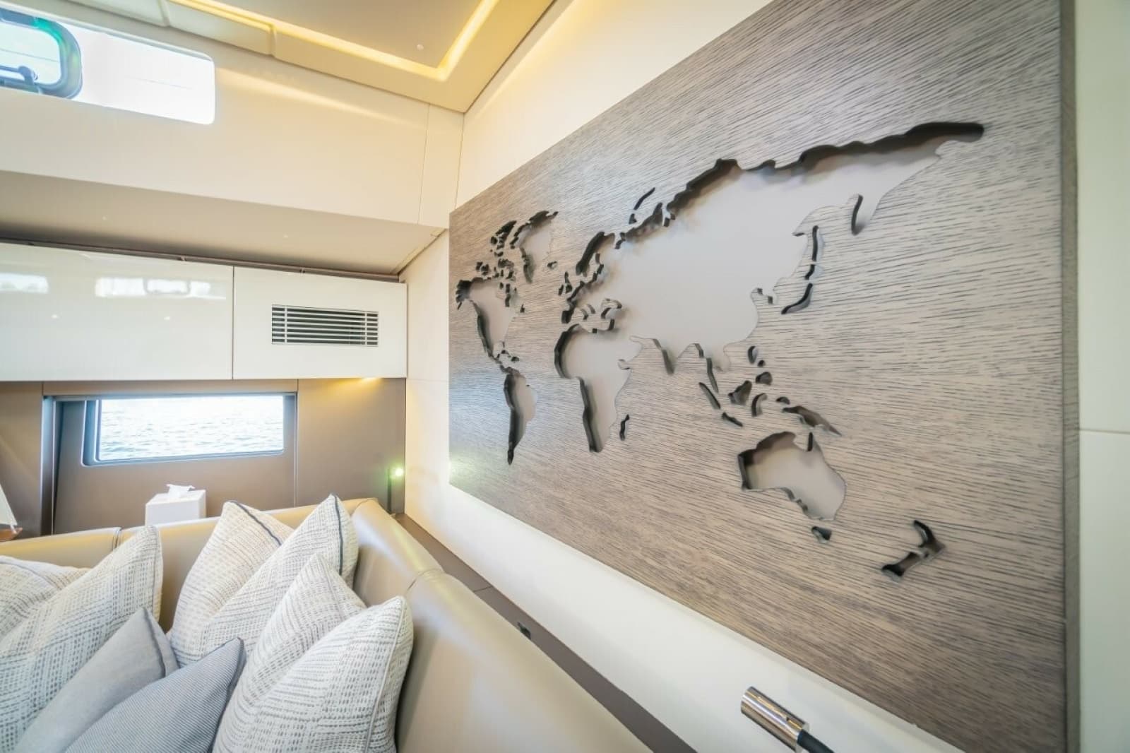 2020 Beneteau Oceanis Yacht 62 - Photo 26