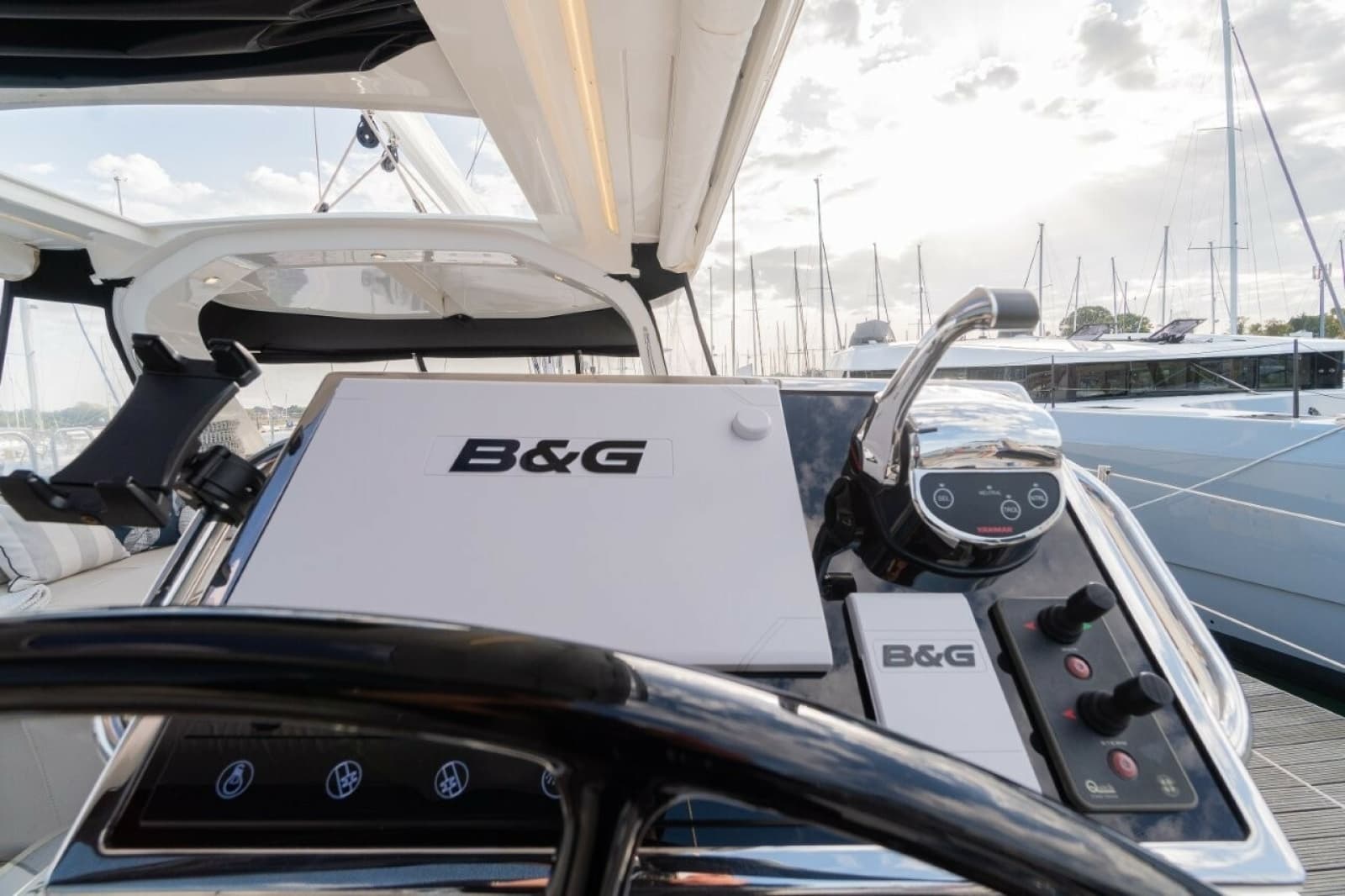 2020 Beneteau Oceanis Yacht 62 - Photo 16