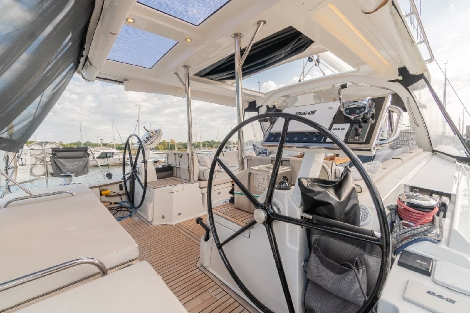 2020 Beneteau Oceanis Yacht 62 - Photo 15