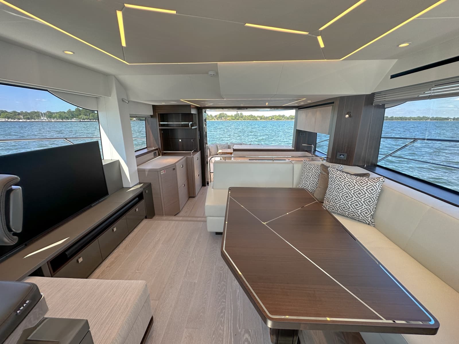 2024 Sunseeker 55 Manhattan - Photo 46