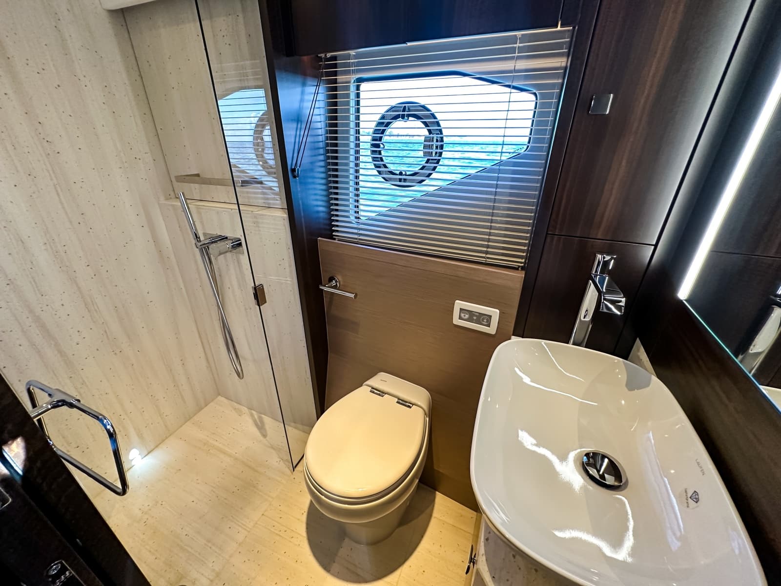 2024 Sunseeker 55 Manhattan - Photo 60