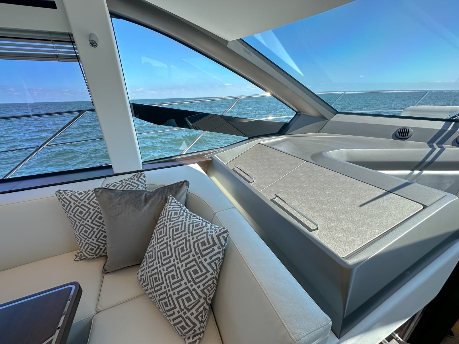 2024 Sunseeker 55 Manhattan - Photo 50