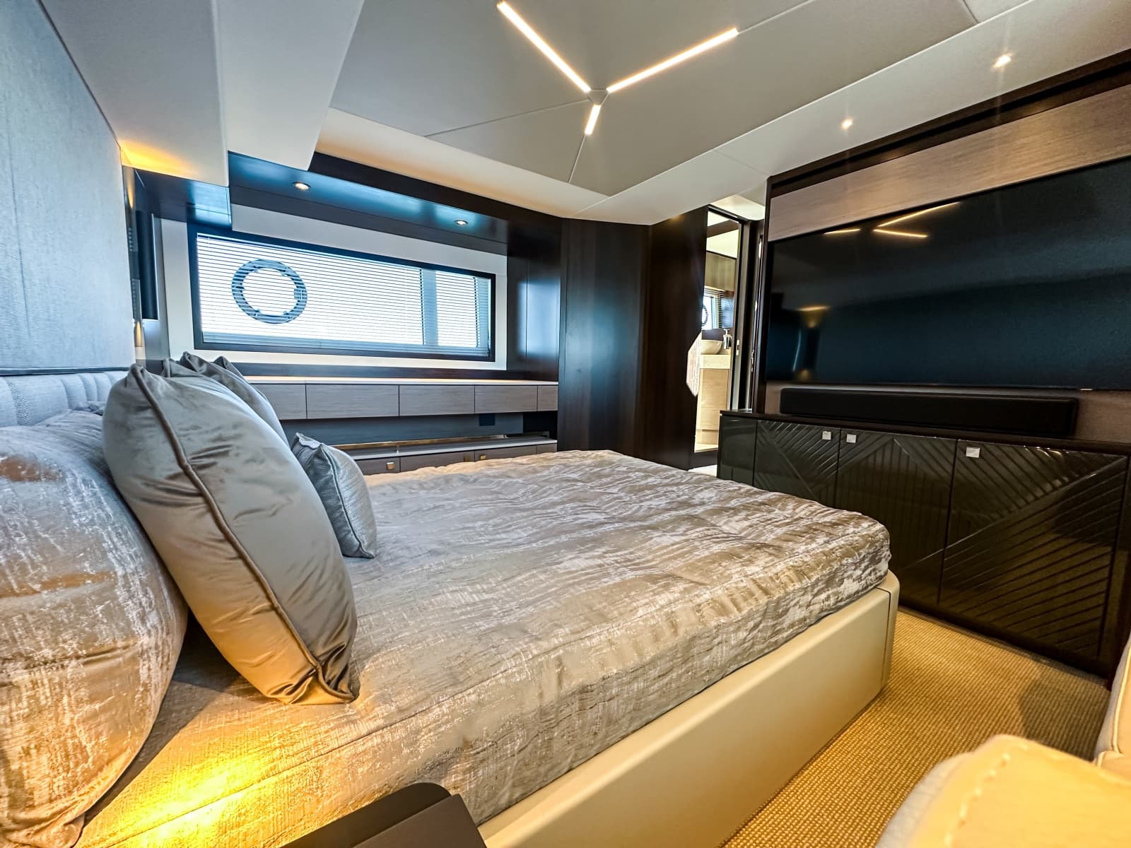 2024 Sunseeker 55 Manhattan - Photo 55