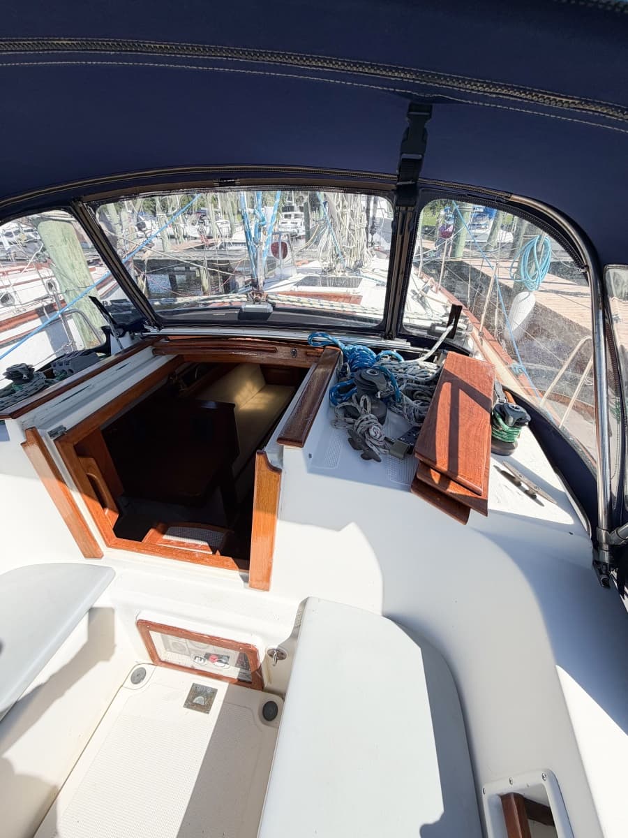 1998 Pacific Seacraft 37 - Photo 22