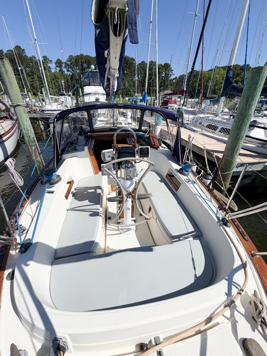 1998 Pacific Seacraft 37 - Photo 19