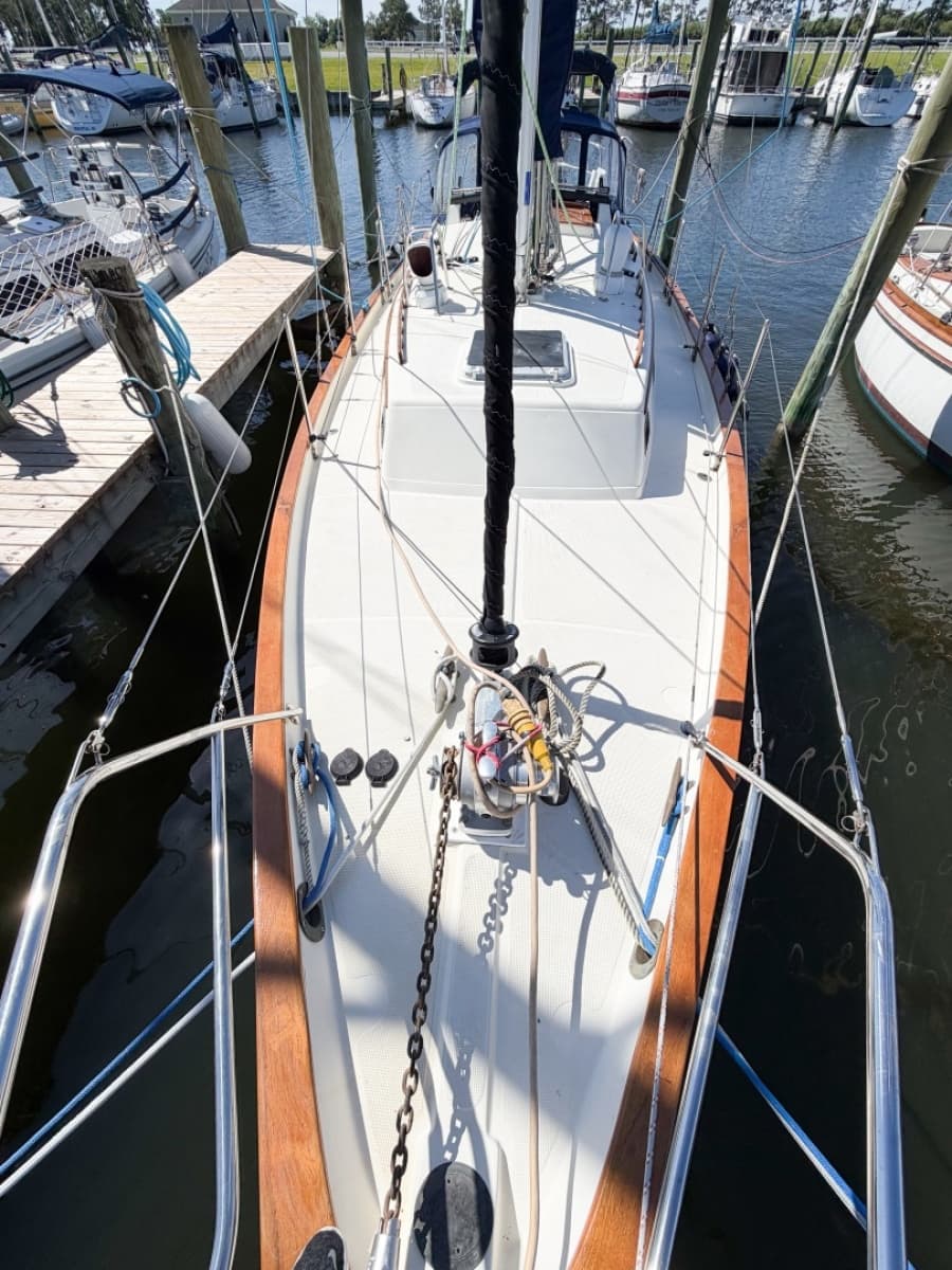 1998 Pacific Seacraft 37 - Photo 9