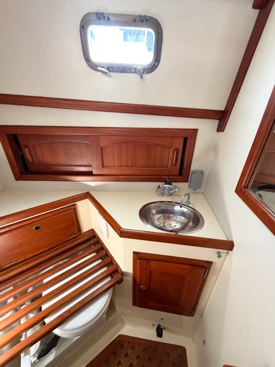 1998 Pacific Seacraft 37 - Photo 53