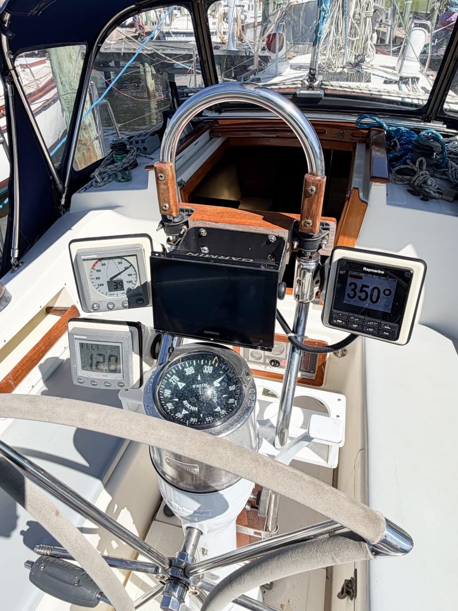 1998 Pacific Seacraft 37 - Photo 21