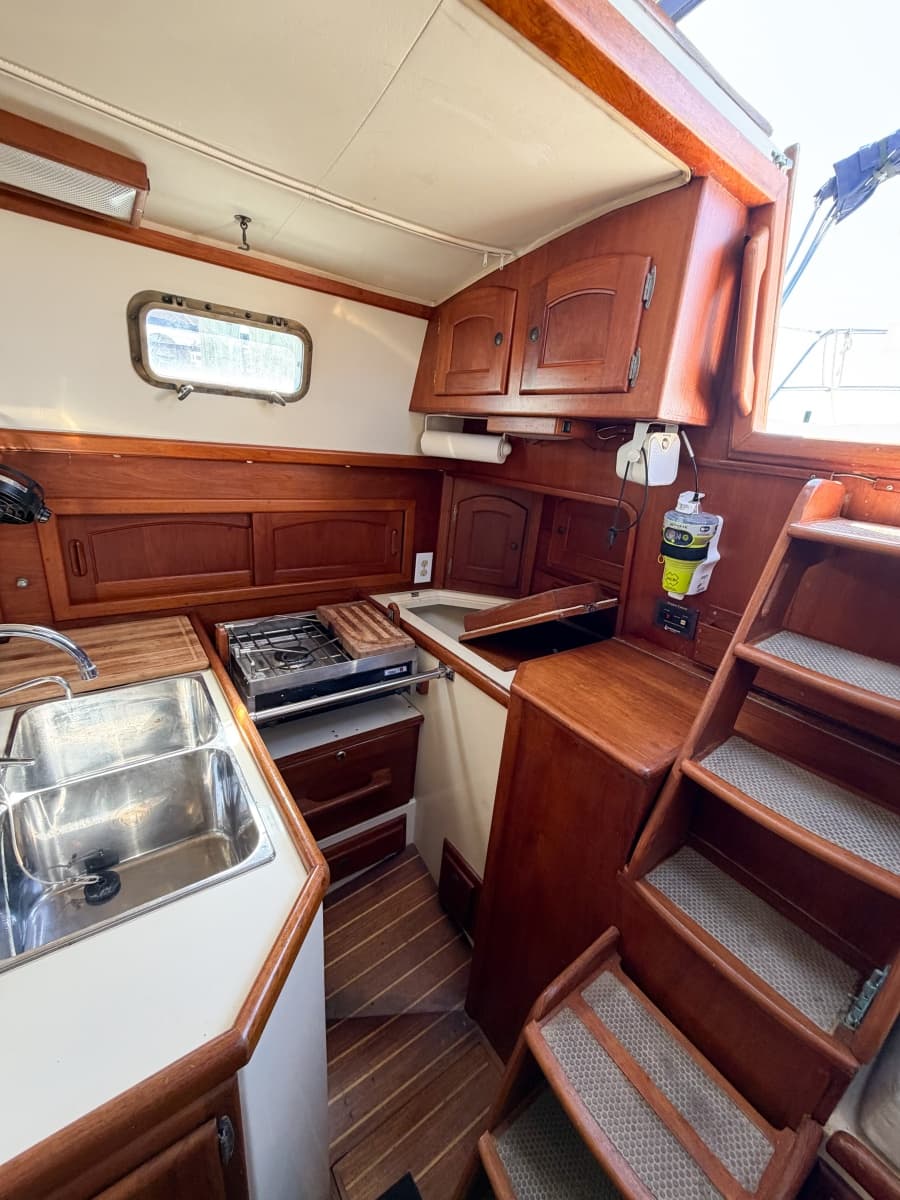 1998 Pacific Seacraft 37 - Photo 35