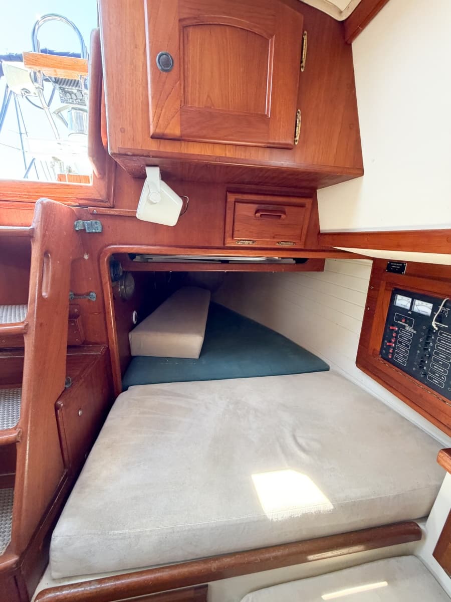 1998 Pacific Seacraft 37 - Photo 33