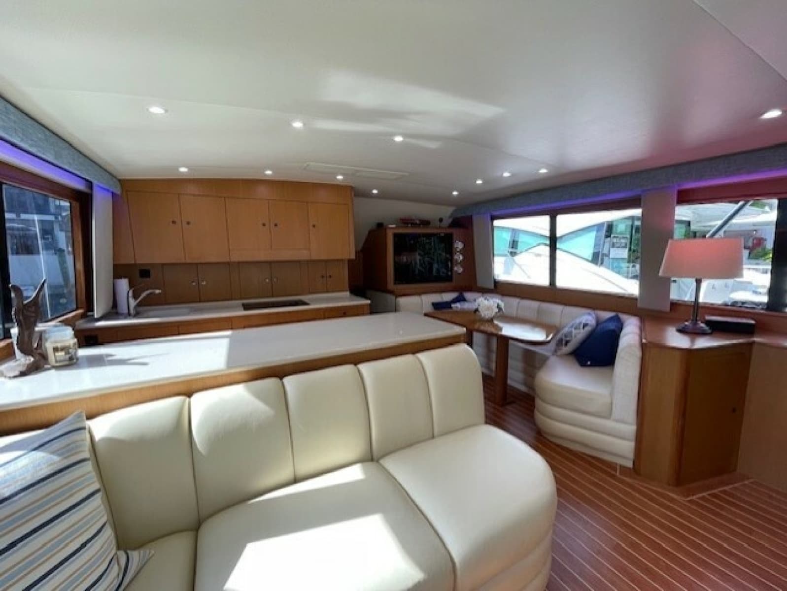 2003 Post Sportfish - Photo 10