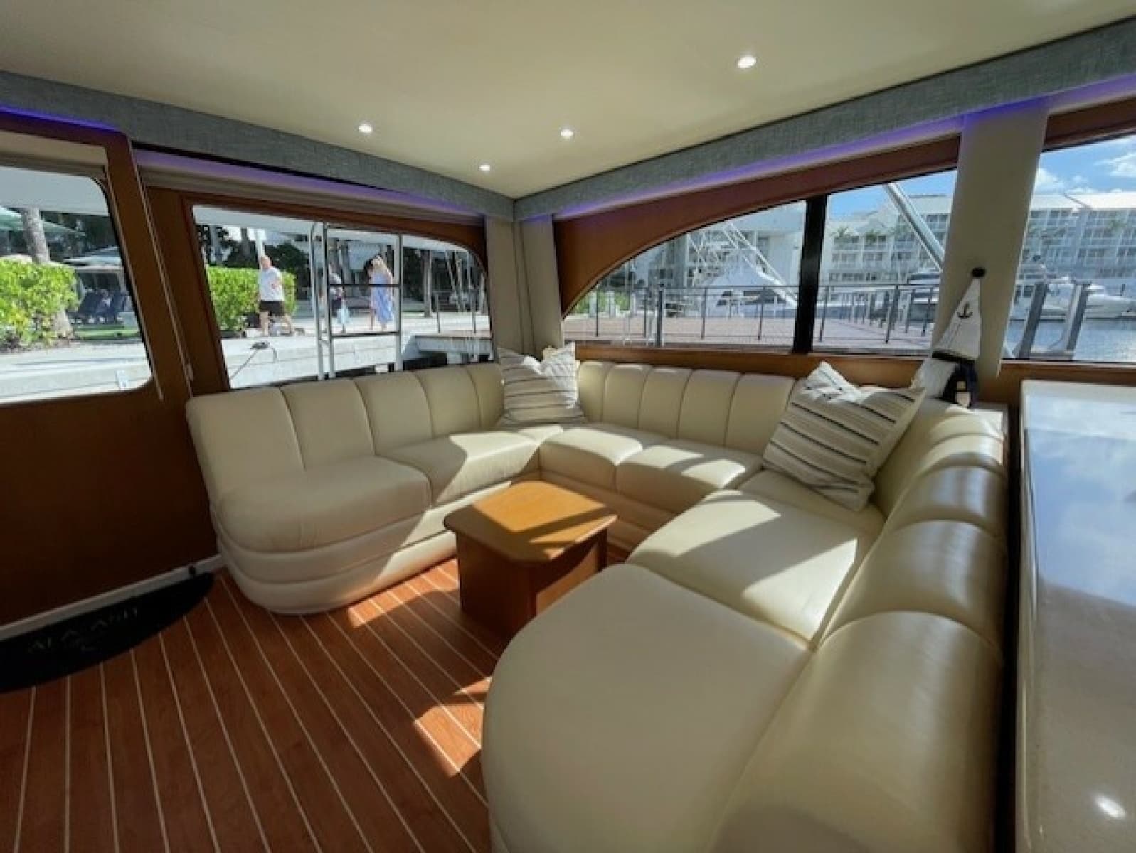 2003 Post Sportfish - Photo 36
