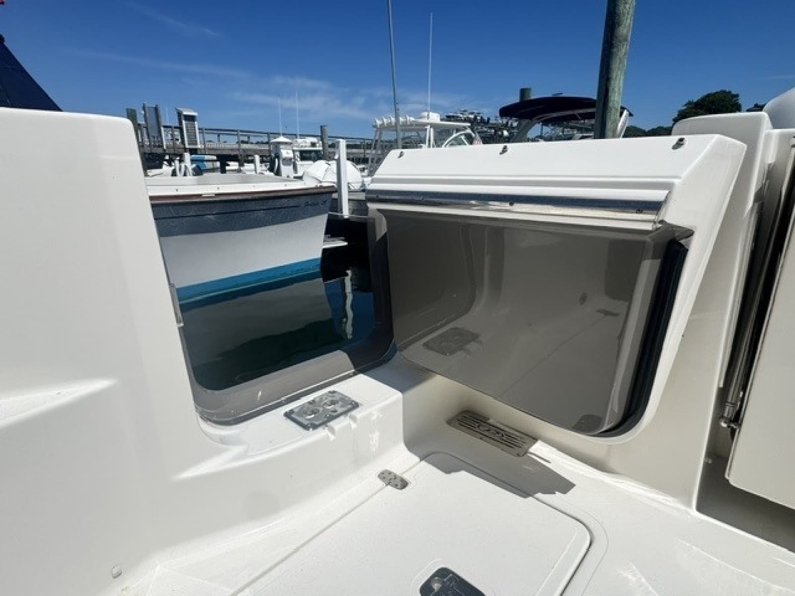 2021 Pursuit 326 DC - Photo 17