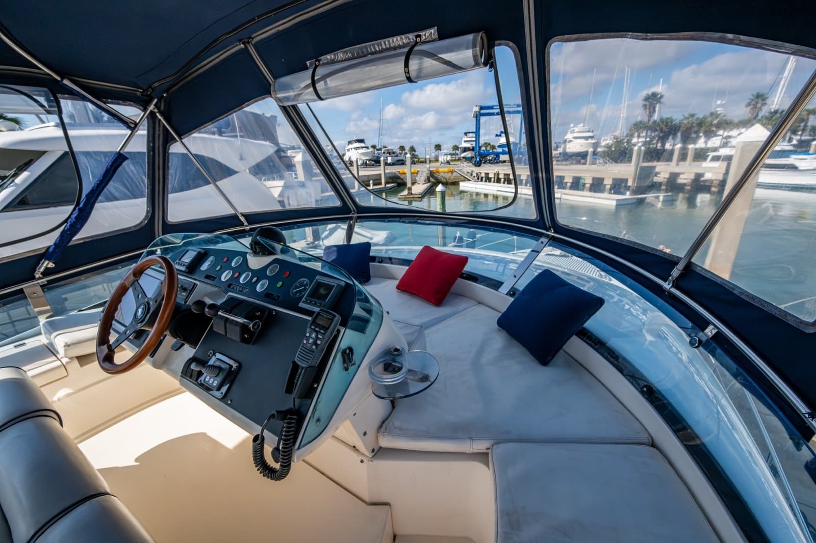 2000 Fairline Squadron 52 - Photo 30