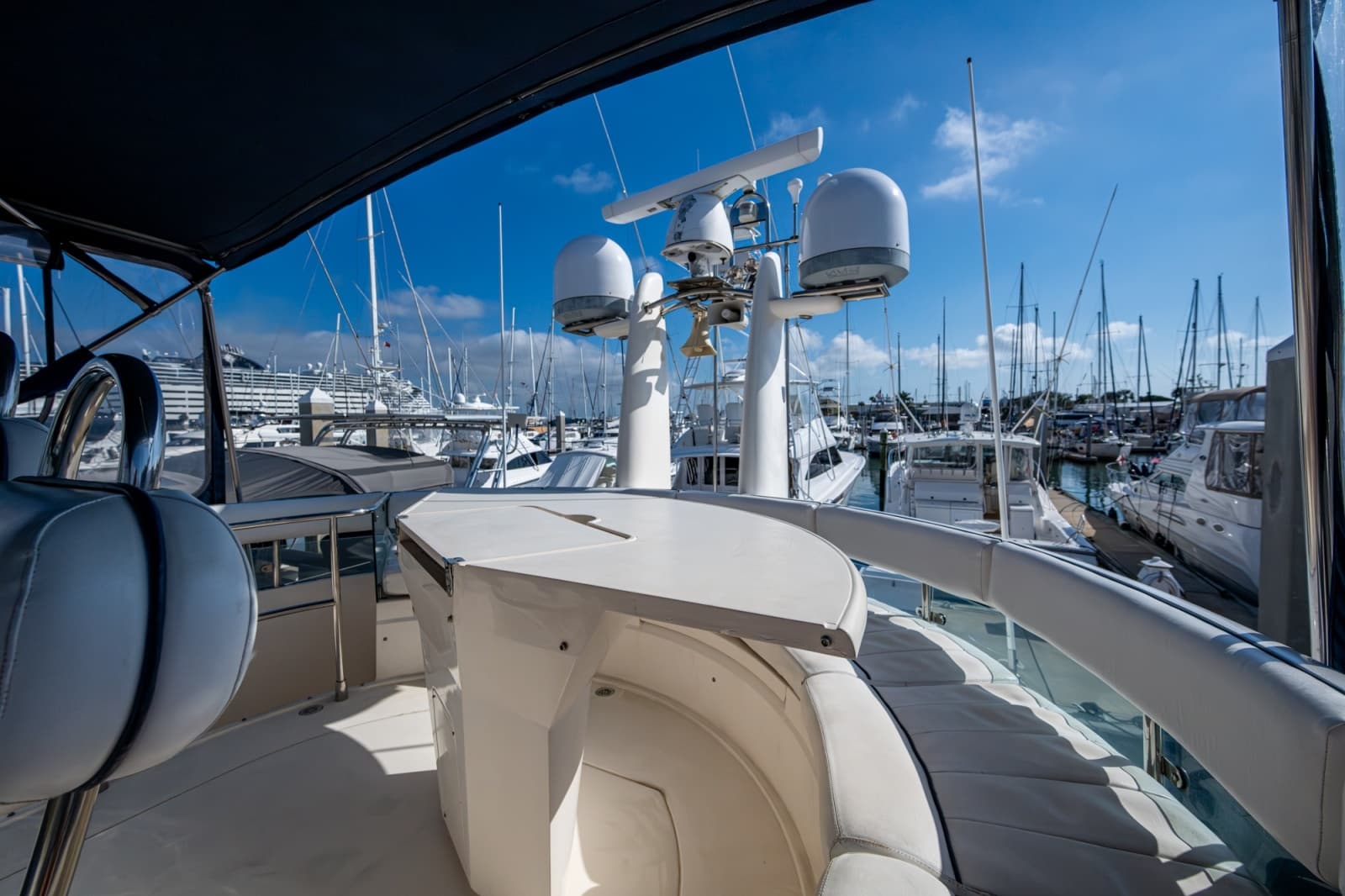 2000 Fairline Squadron 52 - Photo 33