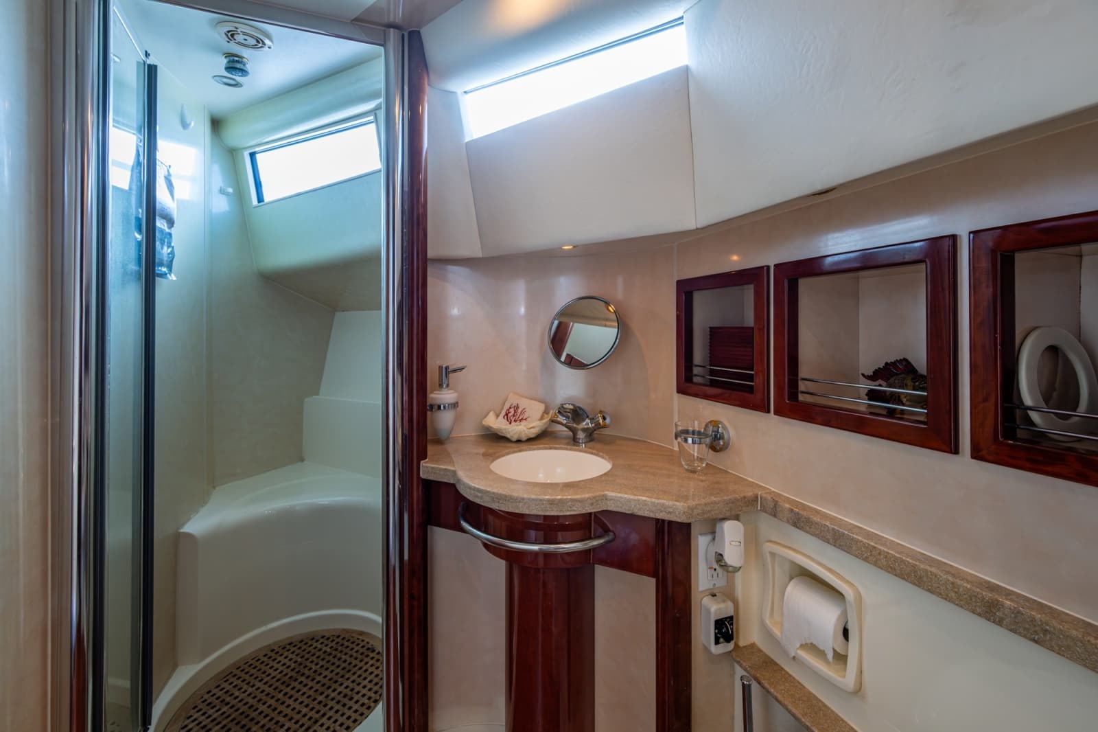2000 Fairline Squadron 52 - Photo 56